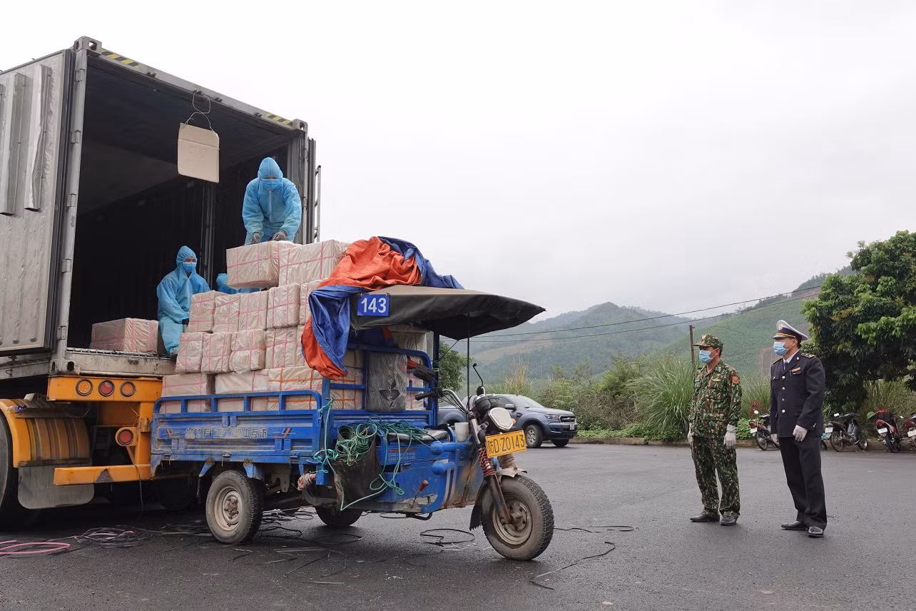 Biên phòng Quảng Ninh ngăn đại dịch COVID-19 ảnh 21