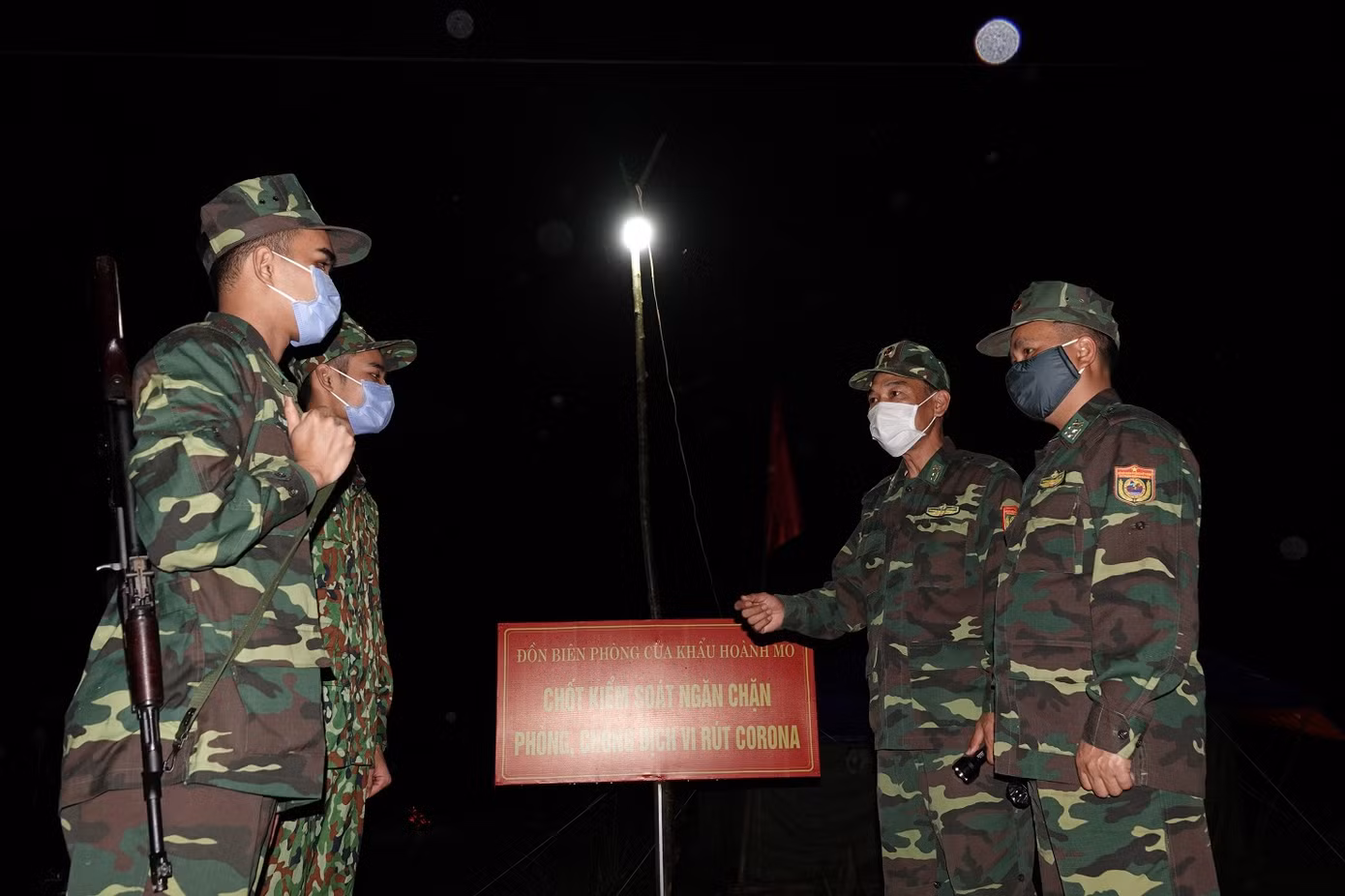 Biên phòng Quảng Ninh ngăn đại dịch COVID-19 ảnh 1
