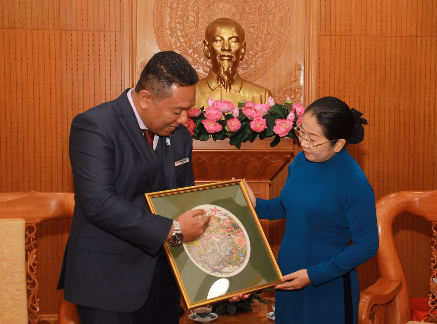 Lãnh đạo Quốc gia các nước tham gia SSEAYP 2019 'thả tim' cùng lãnh đạo TPHCM ảnh 3