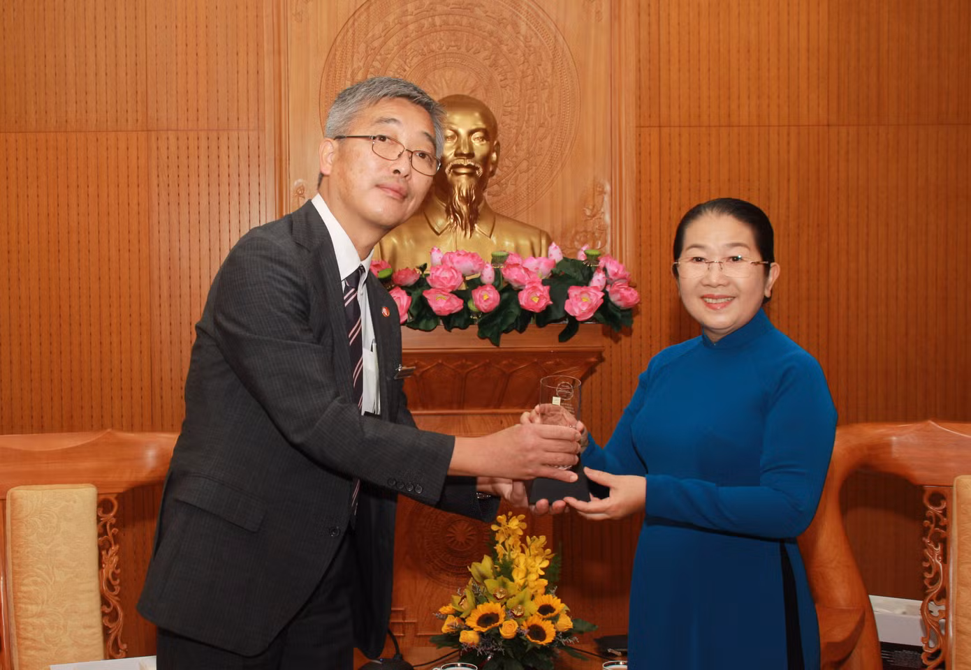 Lãnh đạo Quốc gia các nước tham gia SSEAYP 2019 'thả tim' cùng lãnh đạo TPHCM ảnh 2