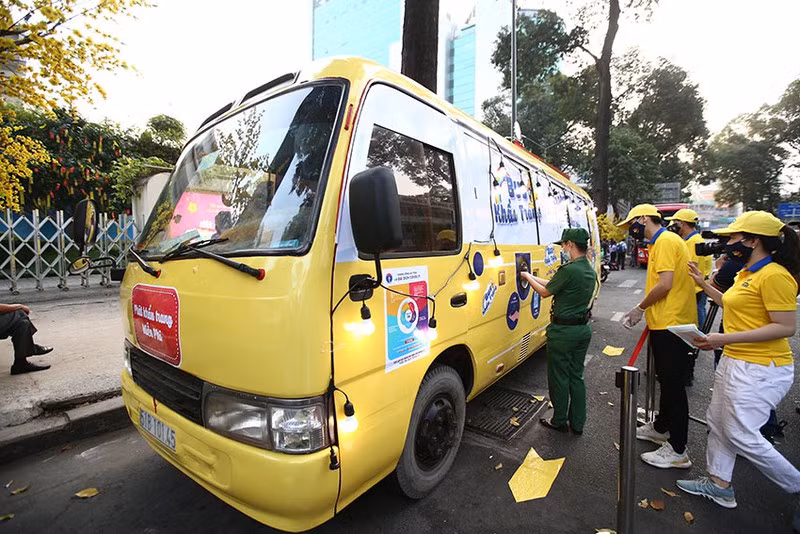 Đón “Tết COVID-19” thứ hai với giới trẻ các vùng ảnh 13