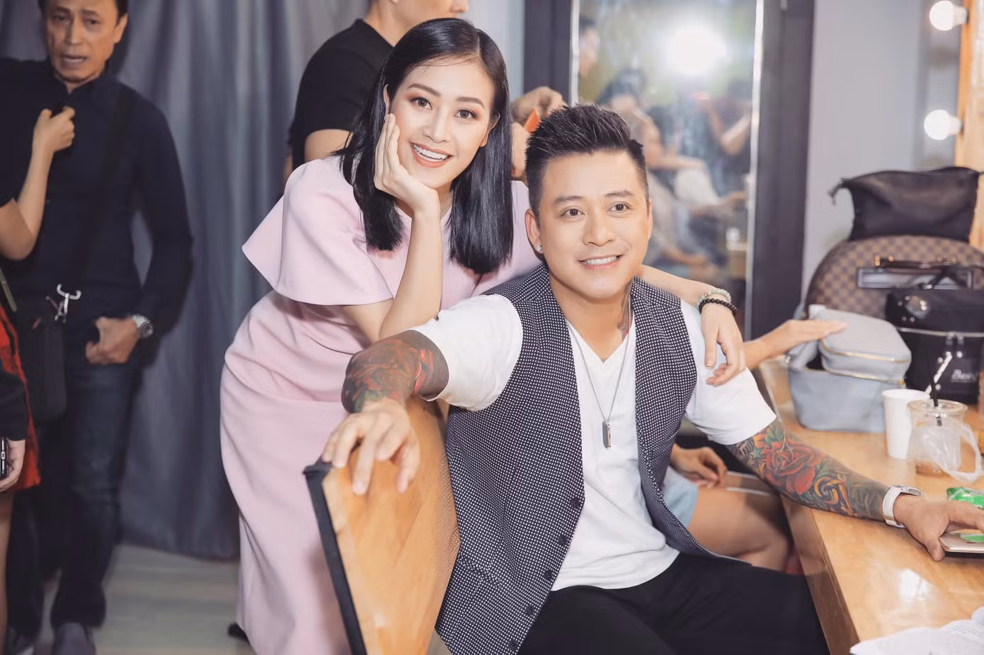 Phì cười với khoảnh khắc dí dỏm của BTV Hoài Anh ảnh 3