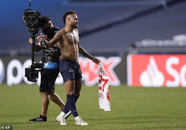 Ngôi sao Neymar bị treo giò ở chung kết Champions League? ảnh 4