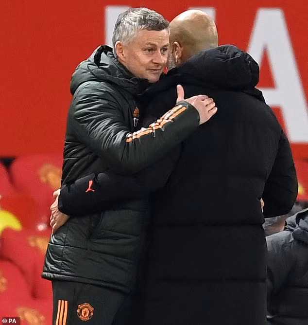 'Chưa trận derby Manchester nào nhạt nhẽo như thế' ảnh 1