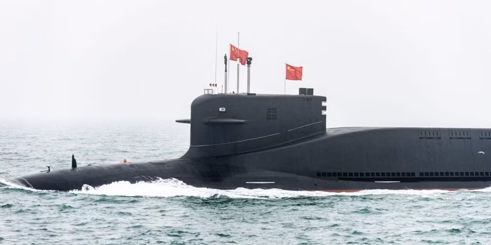 Tàu chiến Mỹ vào gần Hoàng Sa ảnh 2