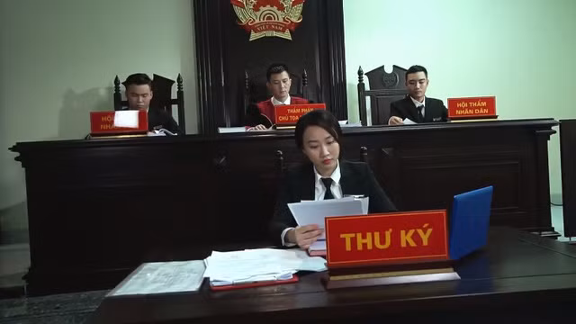 Khán giả chật kín xem ‘Bệnh sĩ’ của Lưu Quang Vũ ảnh 8