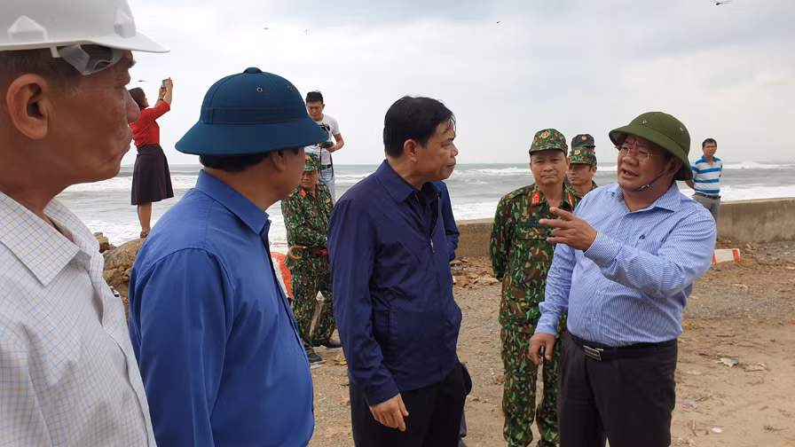 Bão số 6 cách đất liền 300km, cảnh báo ngập úng các đô thị ảnh 6