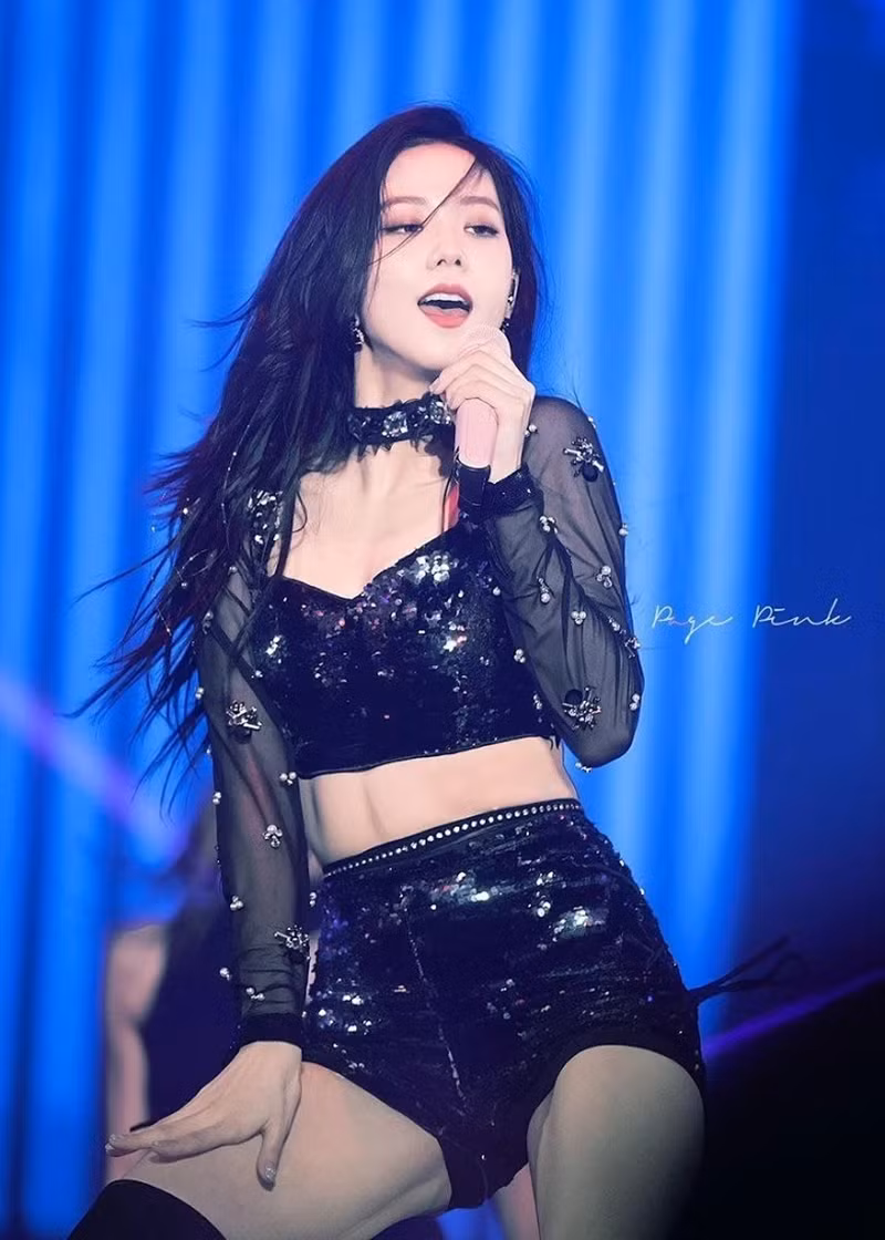 Muốn biết cơ bụng số 11 chuẩn của phái nữ trông thế nào, cứ nhìn Jisoo (BLACKPINK) là rõ ảnh 5