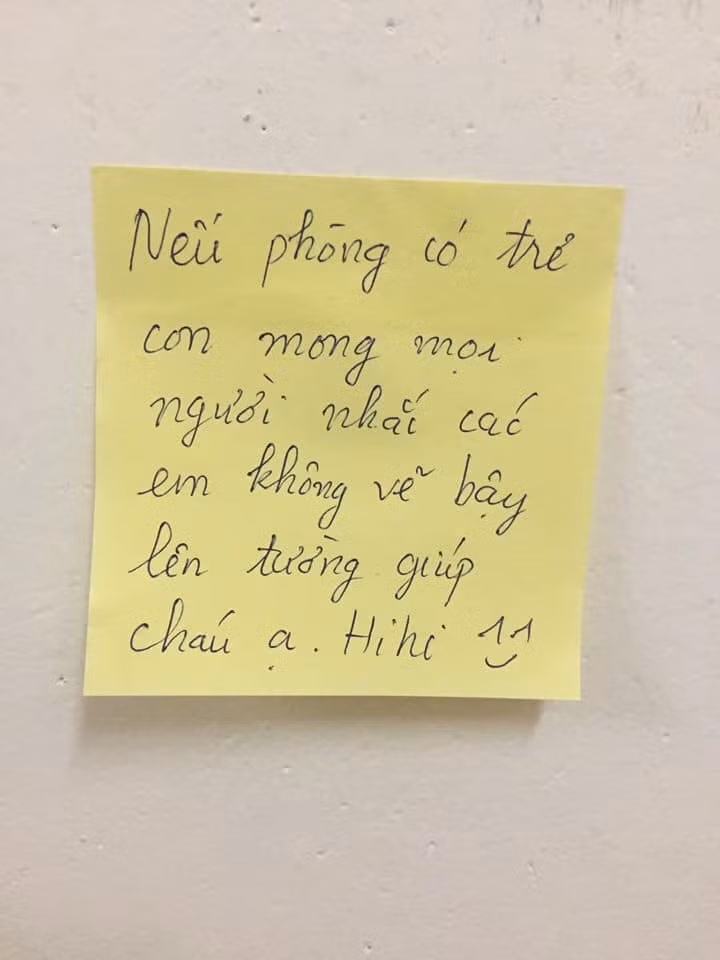 Lời nhắn của nữ sinh thức đến 2h giờ sáng dọn phòng cho người cách ly ảnh 5
