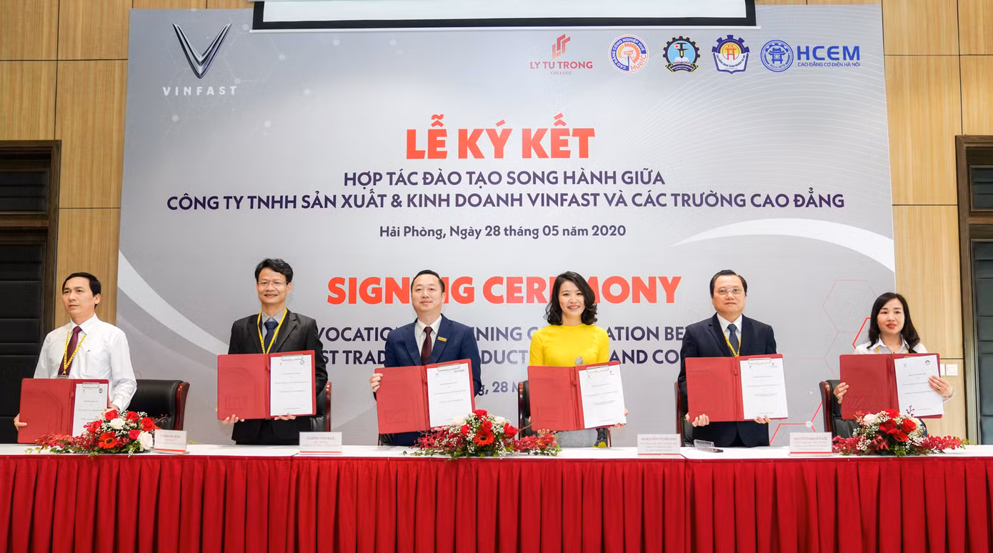 Siết kiểm soát chặt các tổ bay sau khi 2 tiếp viên dương tính với SARS-CoV-2 ảnh 3