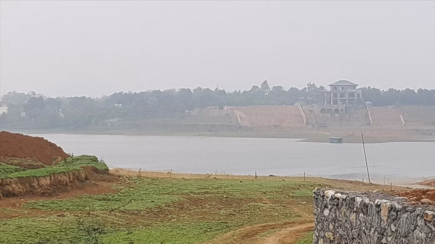 Hà Nội: Dân 'trẩy hội' buôn đất Ba Vì ảnh 7