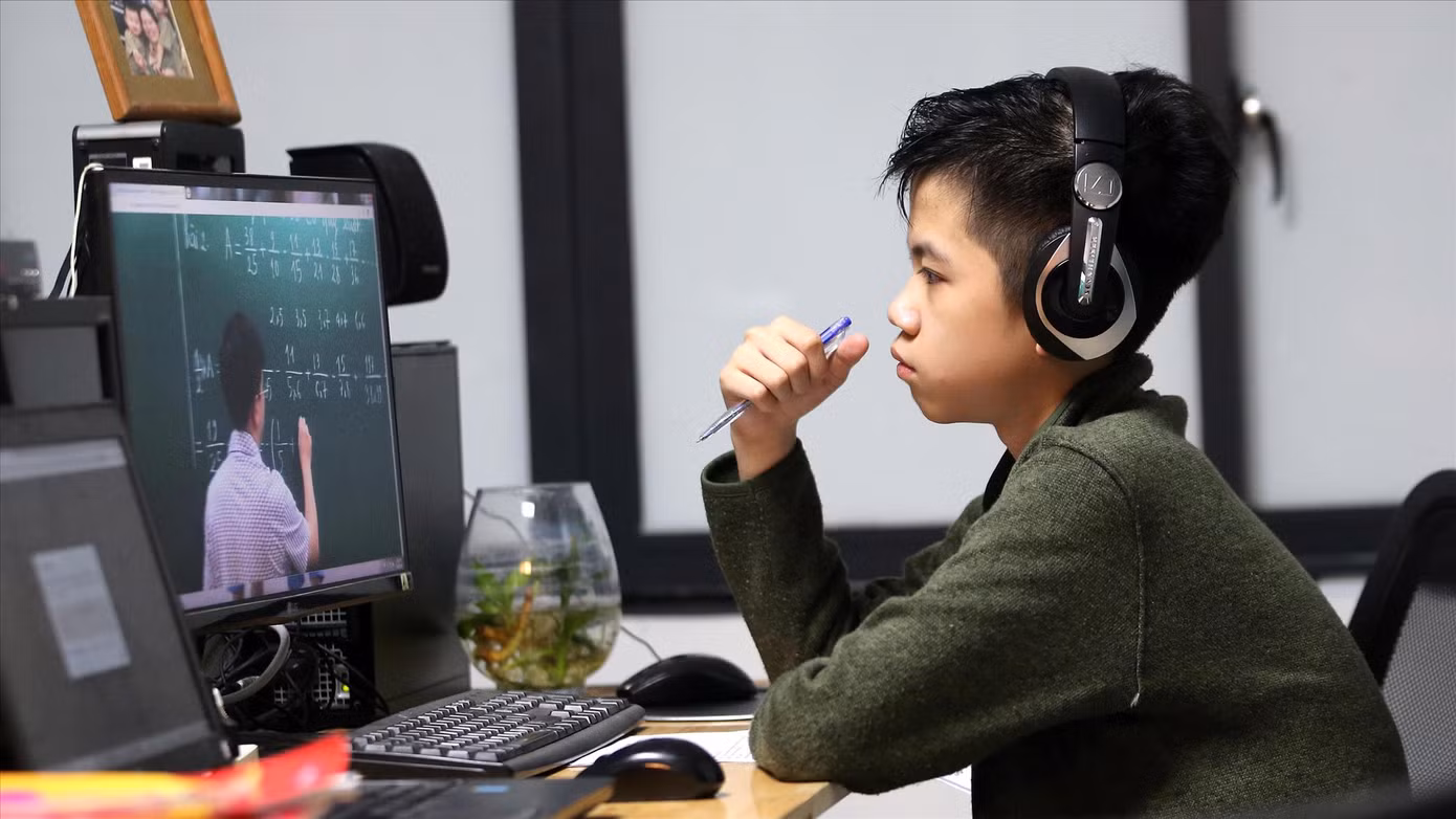 Học sinh lớp 7 nhặt được 50 triệu đồng trả lại người đánh rơi ảnh 5