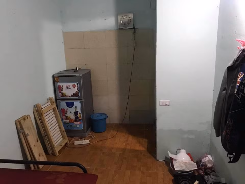 Chàng trai tự tay 'hô biến' phòng trọ 9m2 thành căn studio đẹp bất ngờ ảnh 2