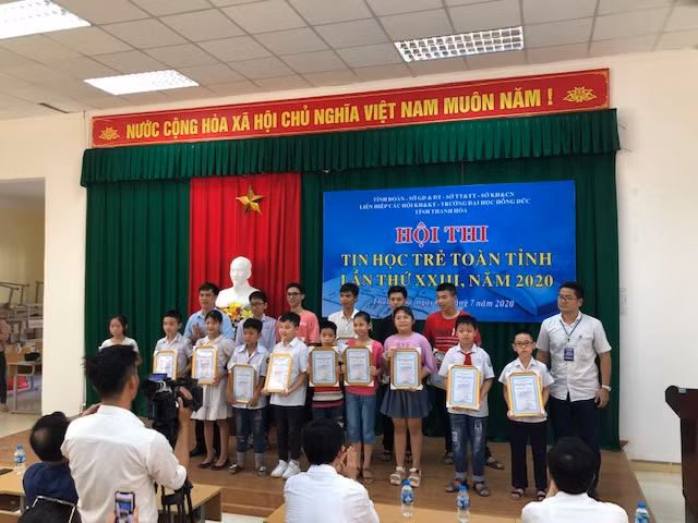 Vinh danh các tài năng trẻ Quả Cầu Vàng ảnh 7