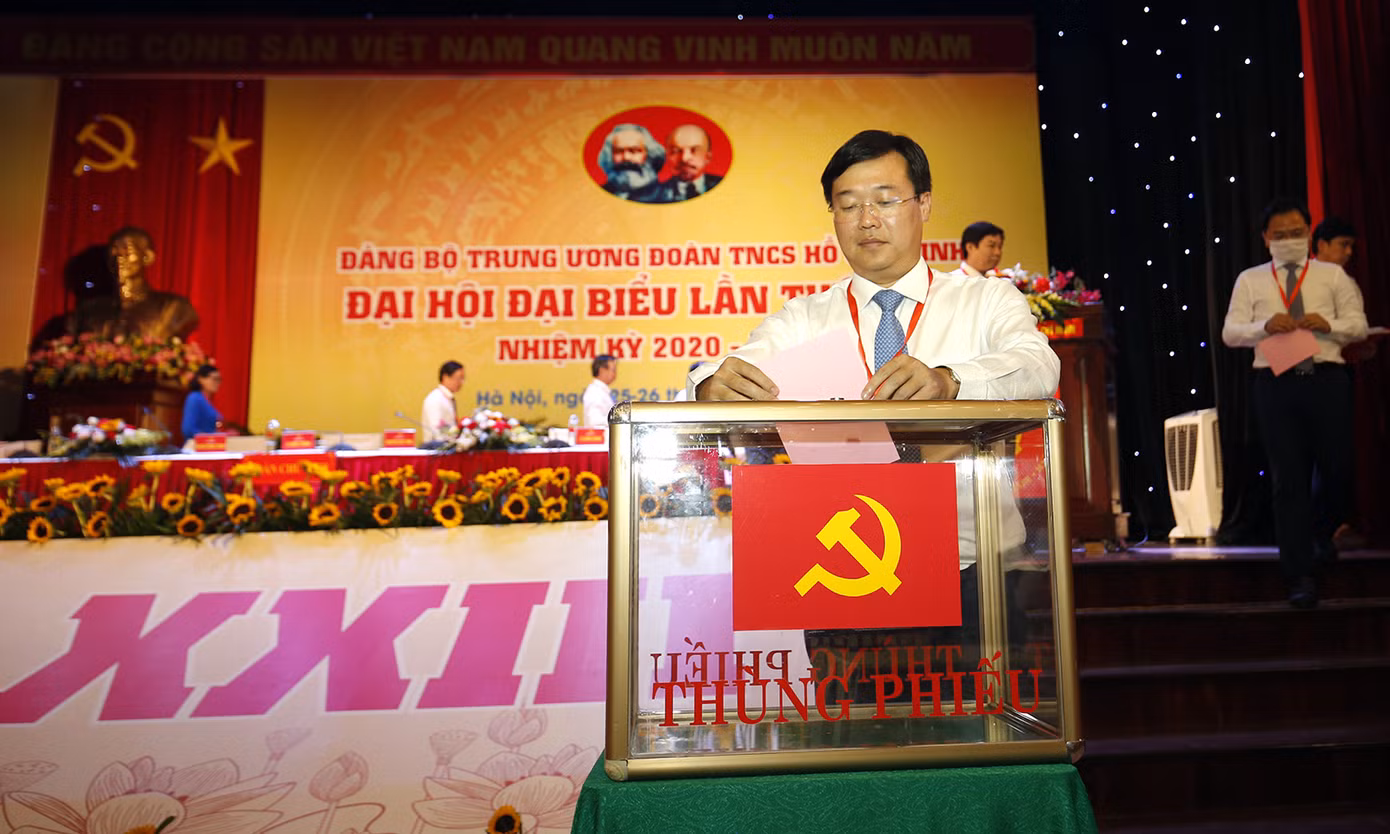 Đảng viên trẻ 'phượt' về cơ sở ảnh 1