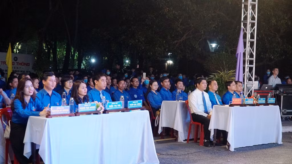 Tuyên dương chi đoàn mạnh cụm Bắc Trung bộ ảnh 10