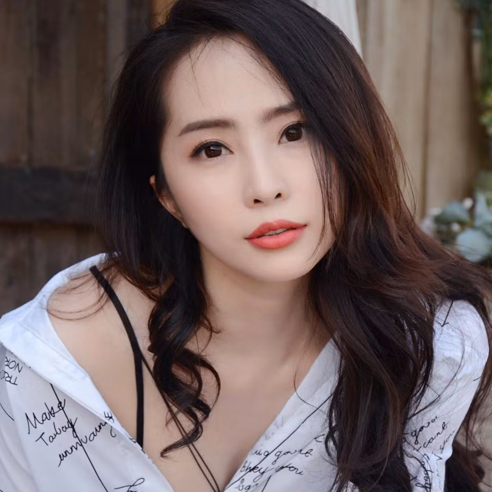 Ca sĩ Mỹ đột tử khi đang biểu diễn trên sân khấu ảnh 2