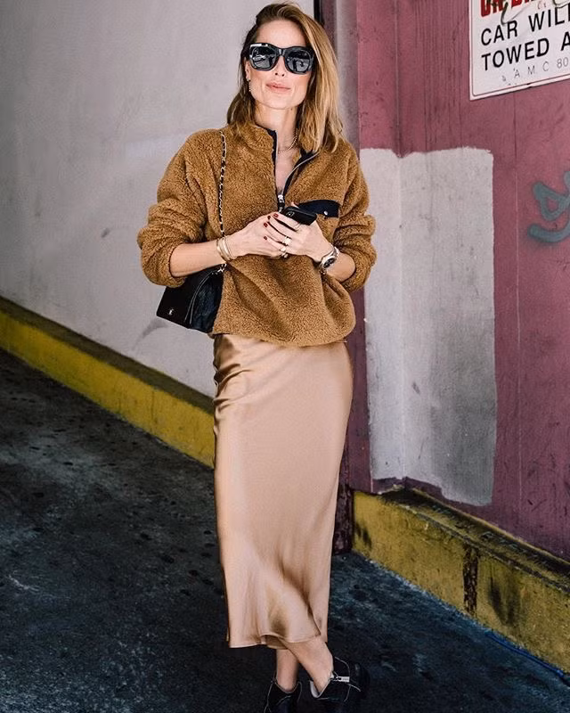 Đây là chiếc váy “trendy” mà cực kỳ dễ mặc, hầu như bạn chỉ xỏ vào đã đẹp! ảnh 2