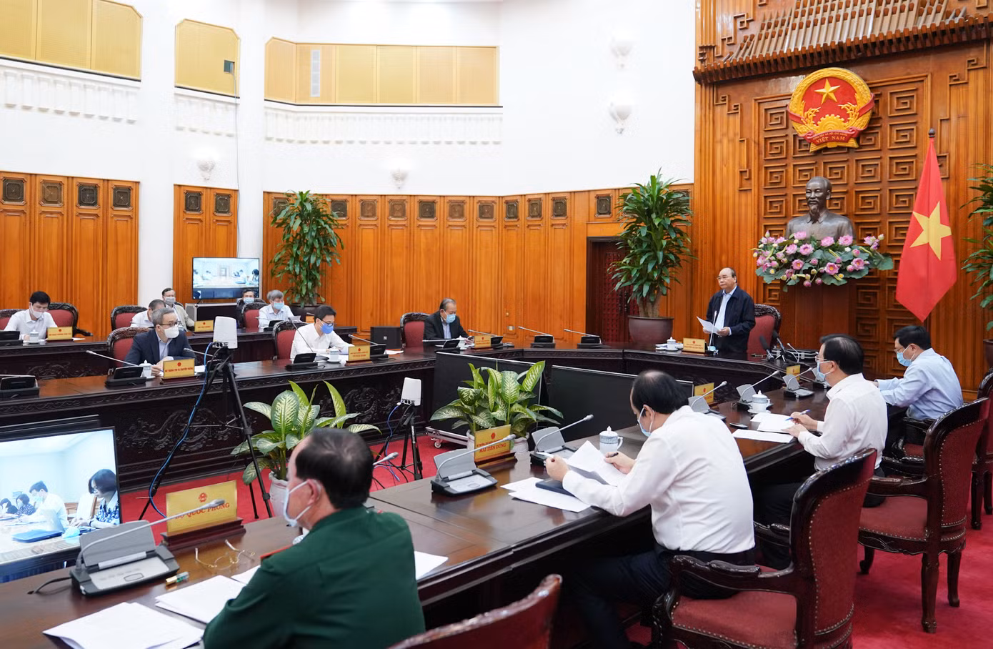 Thường trực Chính phủ thảo luận biện pháp thời kỳ 'tiền khẩn cấp' ảnh 1