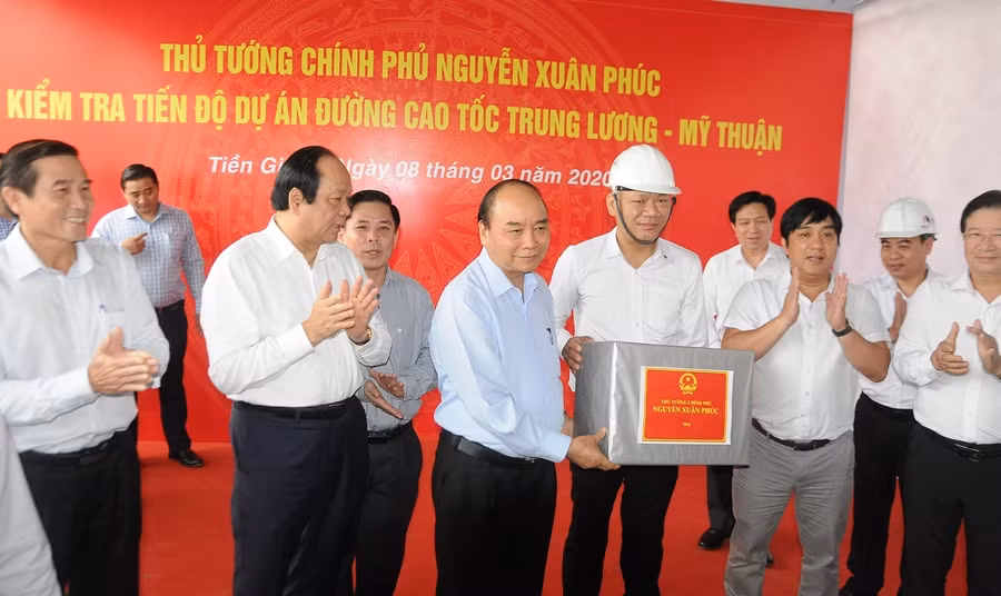 Thủ tướng Chính phủ kiểm tra dự án cao tốc Trung Lương – Mỹ Thuận ảnh 2
