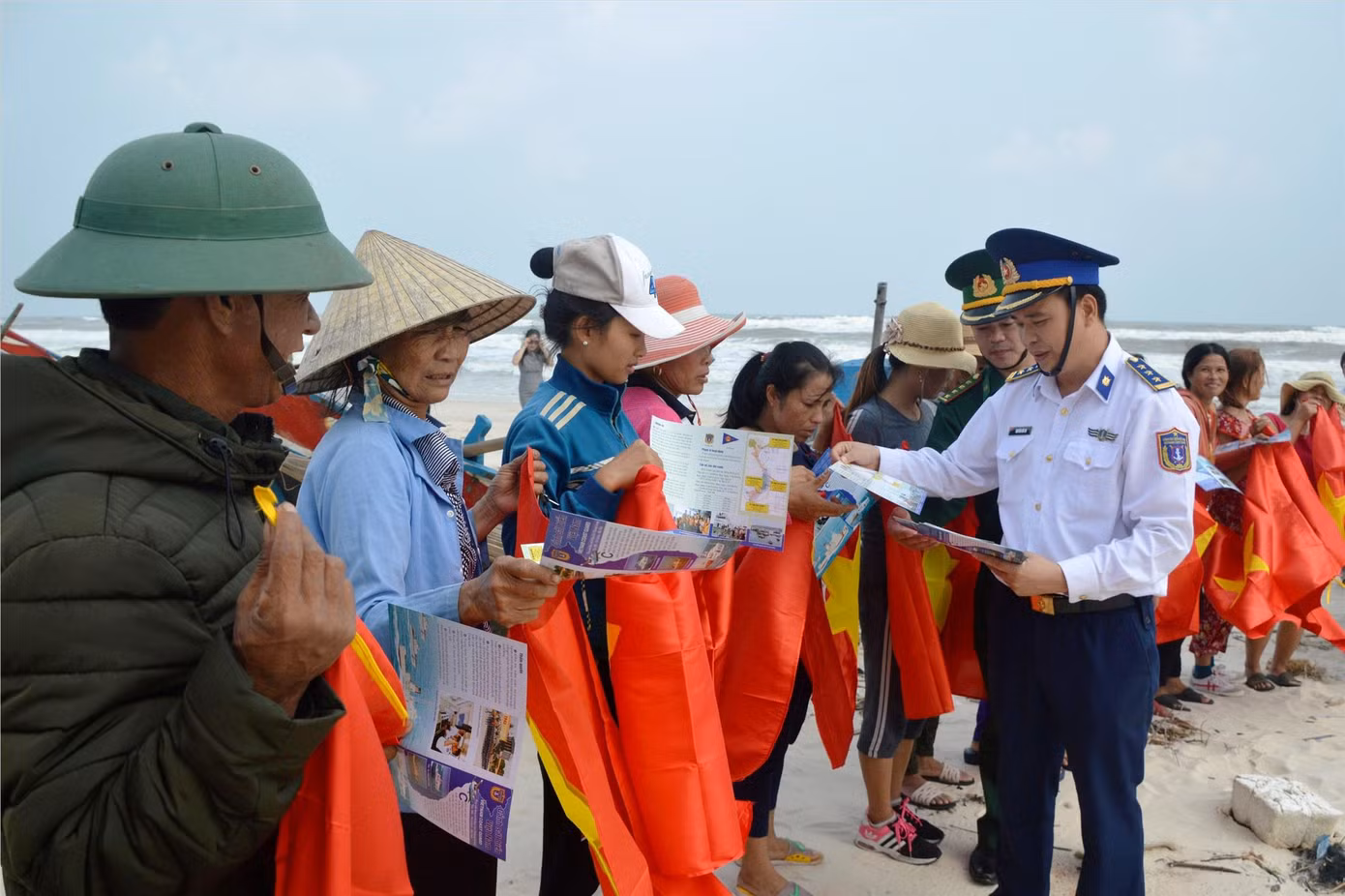 Chỉ một tàu vi phạm IUU cũng khó gỡ được 'thẻ vàng' ảnh 2