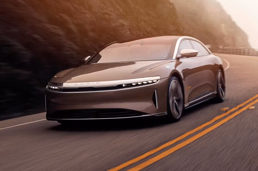 Mẫu xe điện đi được 1.600 km mỗi lần sạc ảnh 12