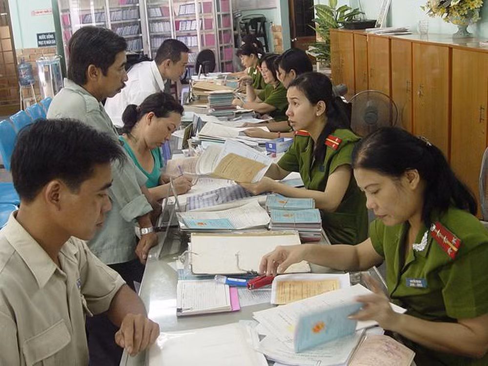 Hộ khẩu giấy được dùng đến khi nào? ảnh 2