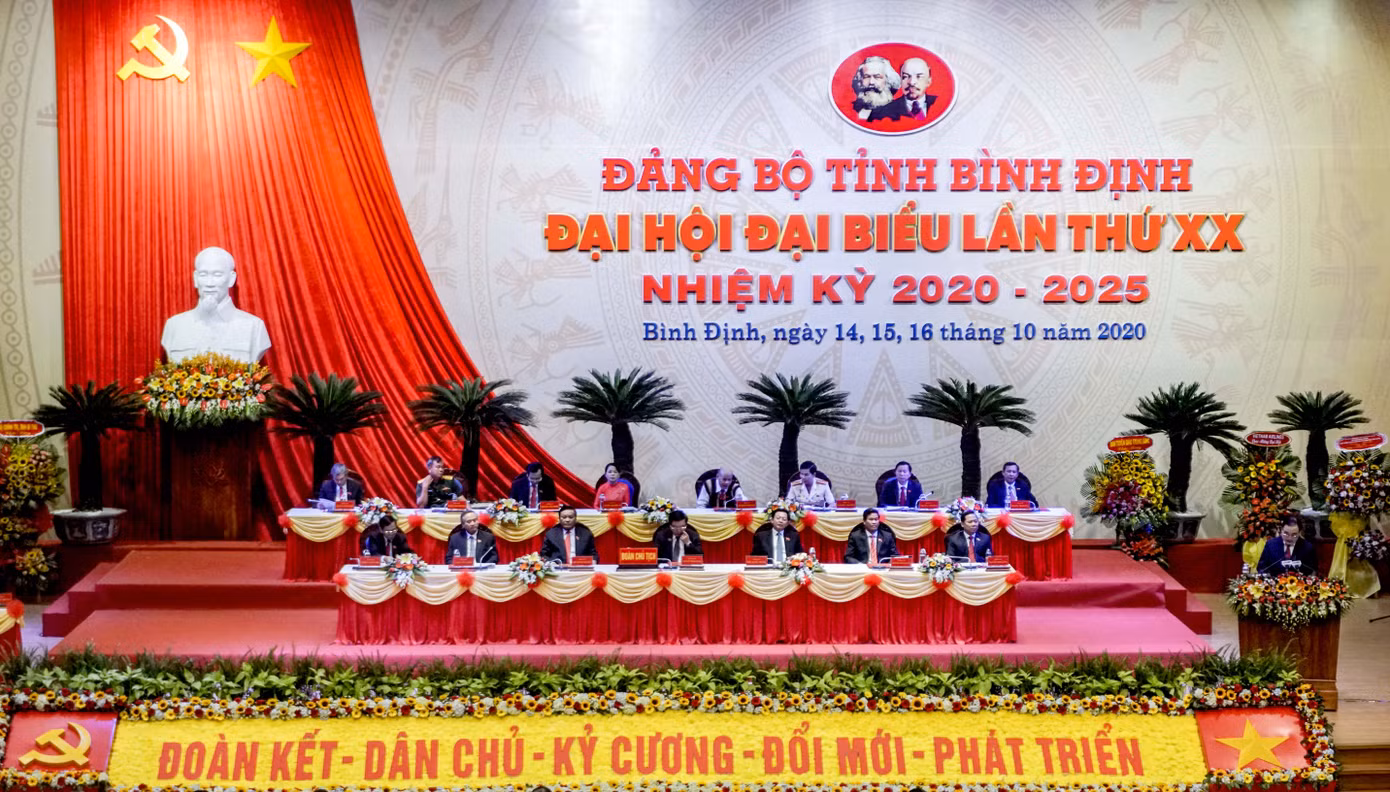 Khai mạc đại hội Đảng bộ Bình Định: Đặt ra 5 trụ cột tăng trưởng ảnh 3