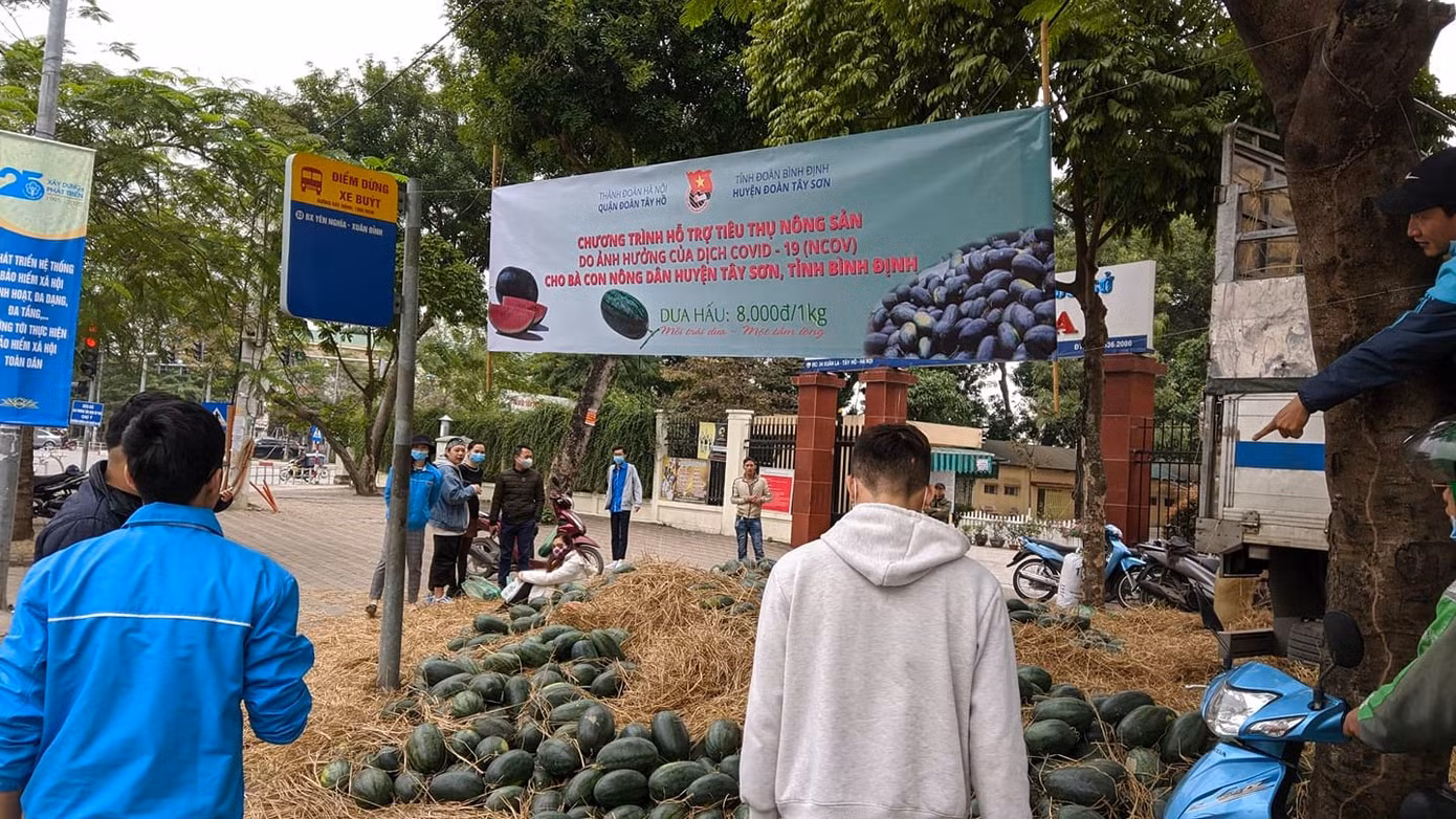 Hàng trăm nhân viên y tế hiến máu cứu người trong mùa dịch Covid-19 ảnh 5 Hàng trăm nhân viên y tế hiến máu cứu người trong mùa dịch Covid-19 ảnh 5