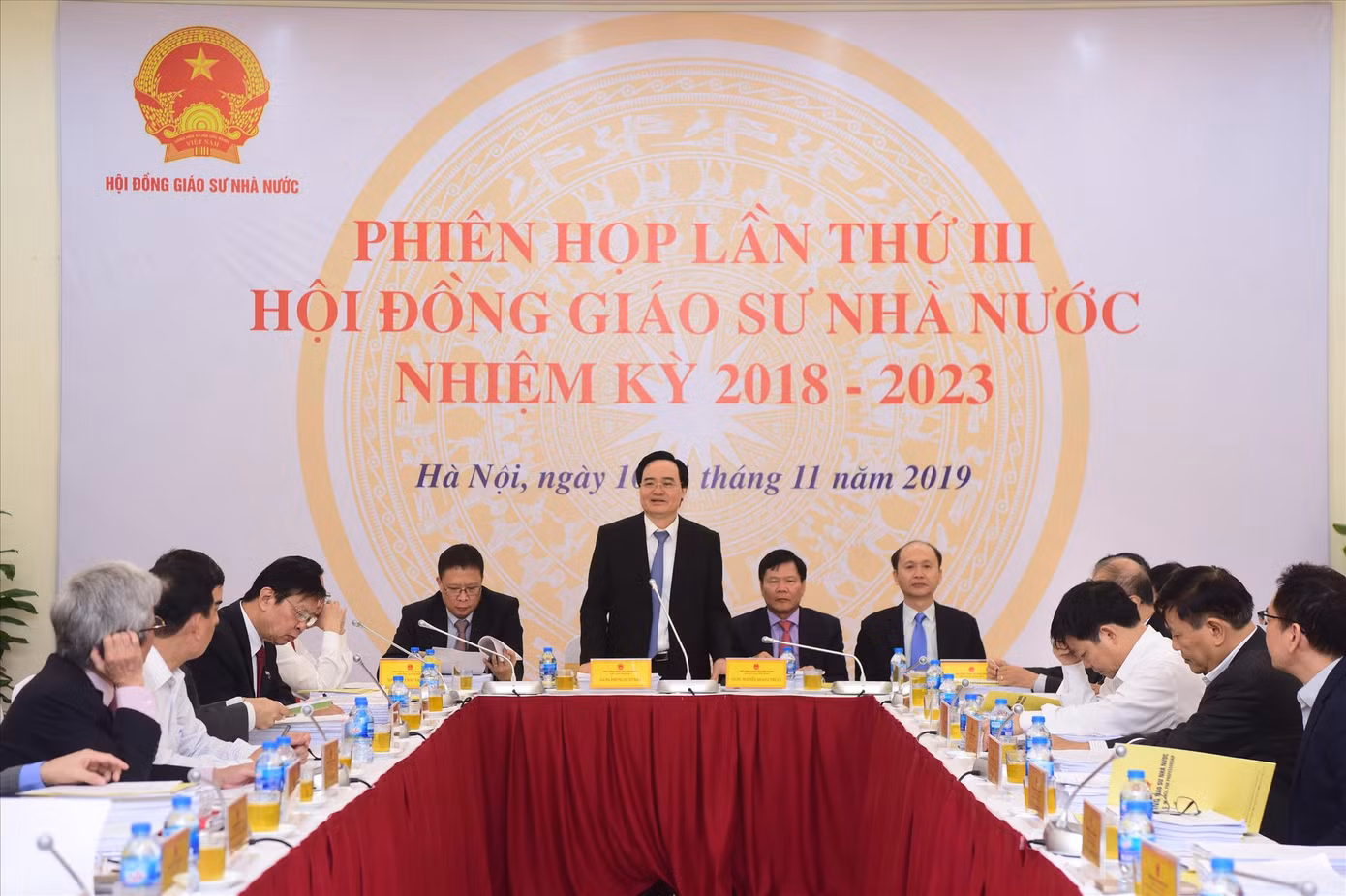 Những bức tranh phấn trắng của thầy Hùng ảnh 8 Những bức tranh phấn trắng của thầy Hùng ảnh 8
