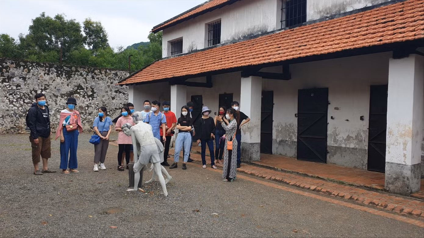 Du lịch giữa tâm dịch: Liều được nhiều? ảnh 1