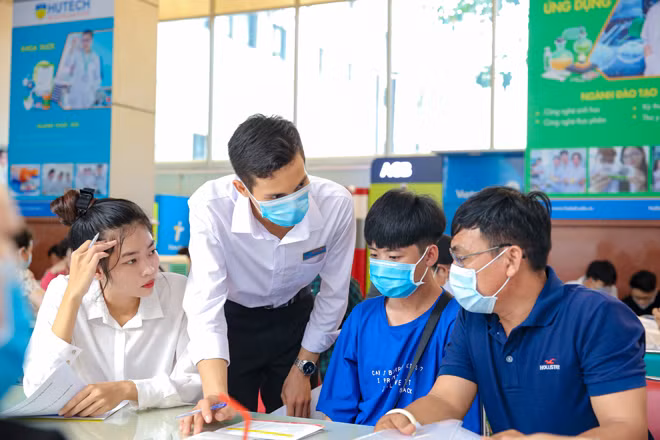 Xuất hiện thủ khoa 30 điểm tuyệt đối ảnh 2