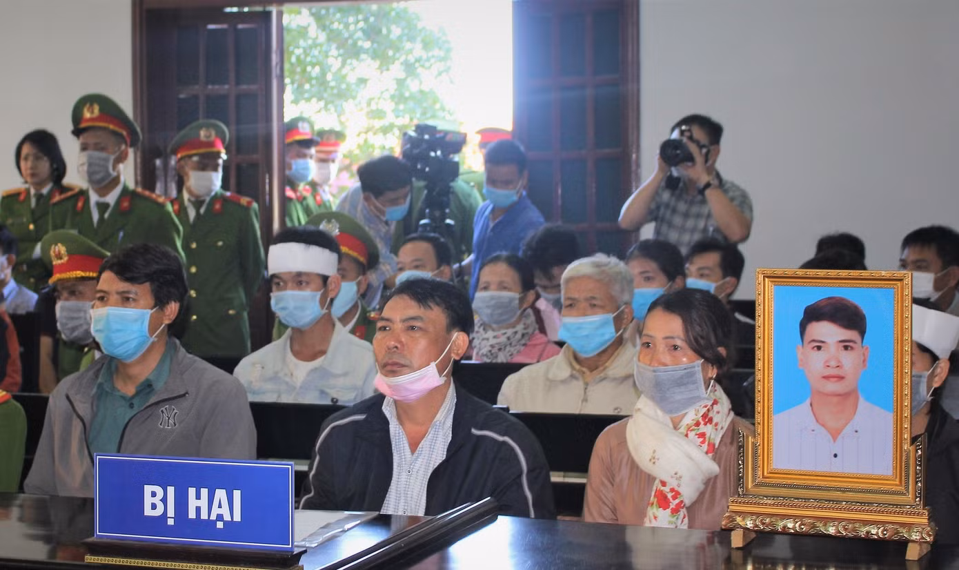 Nguyên bí thư xã giết em họ, đốt xác: Quanh co chối tội ảnh 4