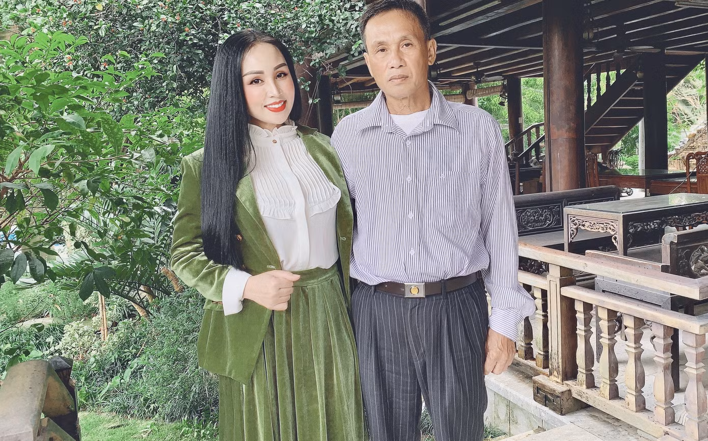 Sao mai Khánh Ly mất 4 năm làm album nhạc dân gian tặng bố ảnh 2