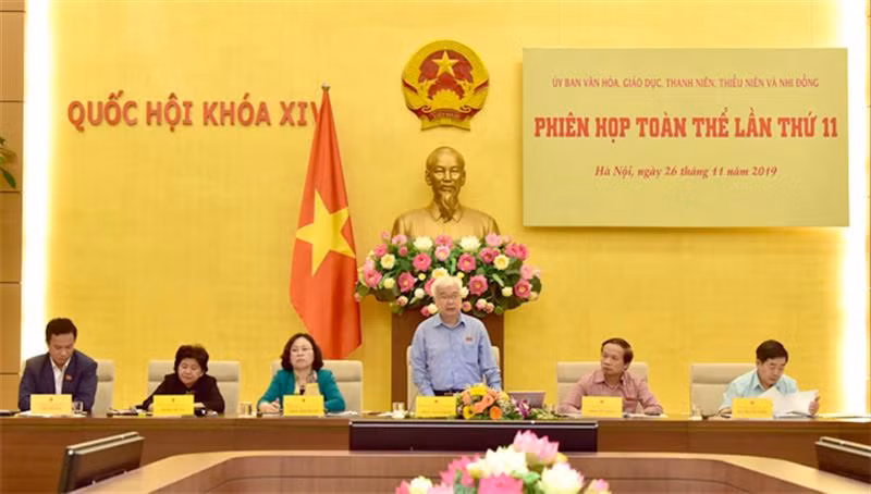 Ai không được vào hội đồng lựa chọn SGK? ảnh 4