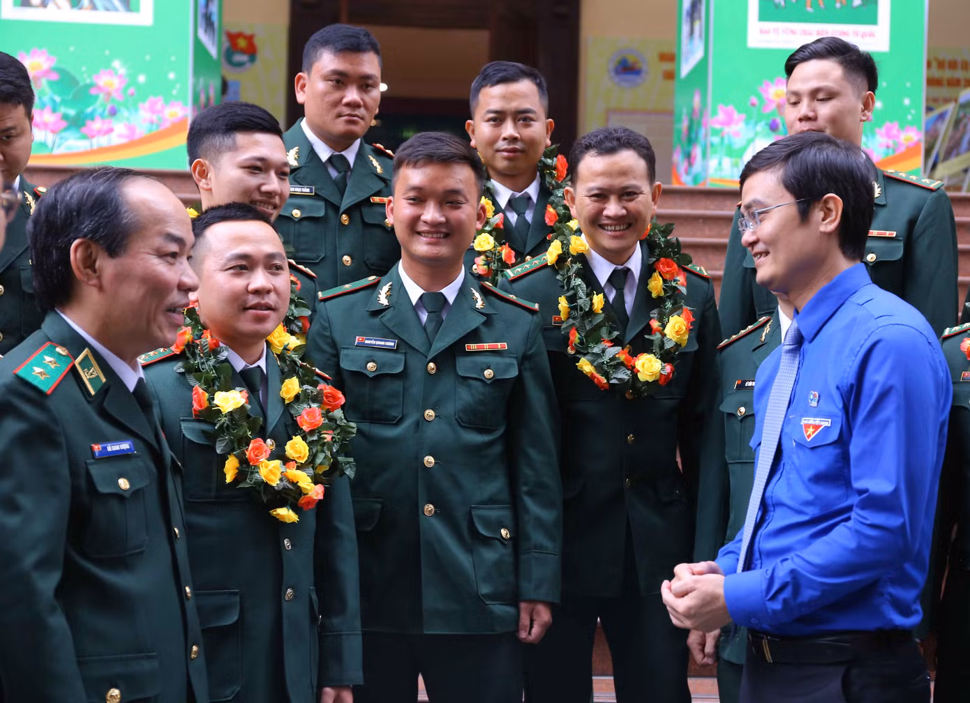 Nữ Bí thư Đoàn 9X duyên dáng, mê thiện nguyện ảnh 19