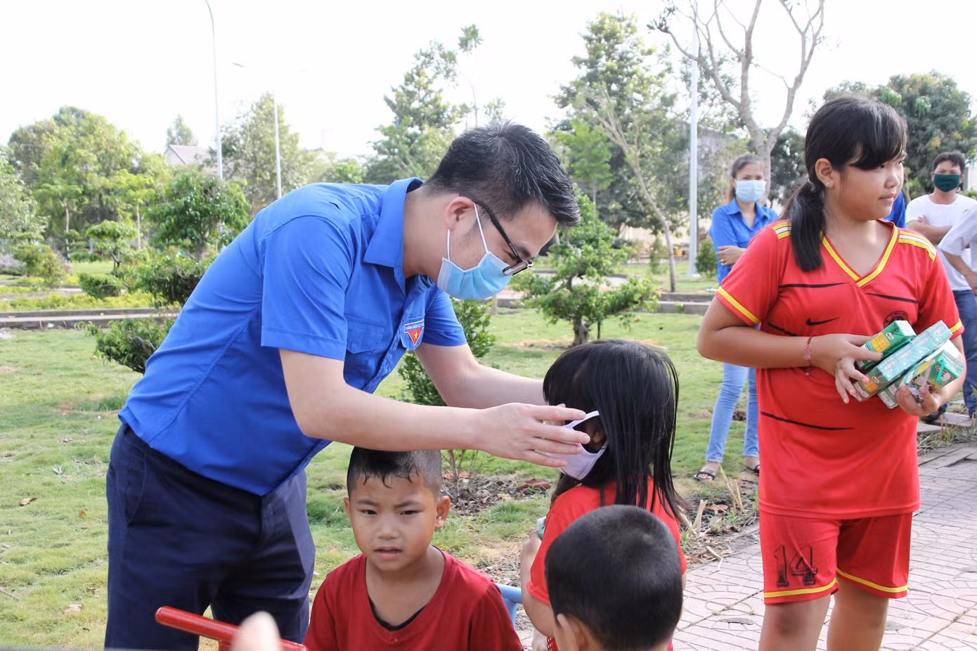 Nhiều hoạt động ý nghĩa 'Tháng Ba biên giới' tại An Giang ảnh 4