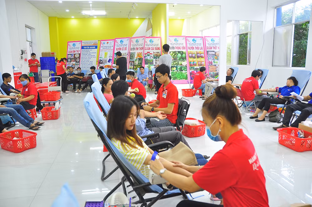 Hành trình Đỏ tiếp nhận hơn 100.000 đơn vị máu ảnh 5