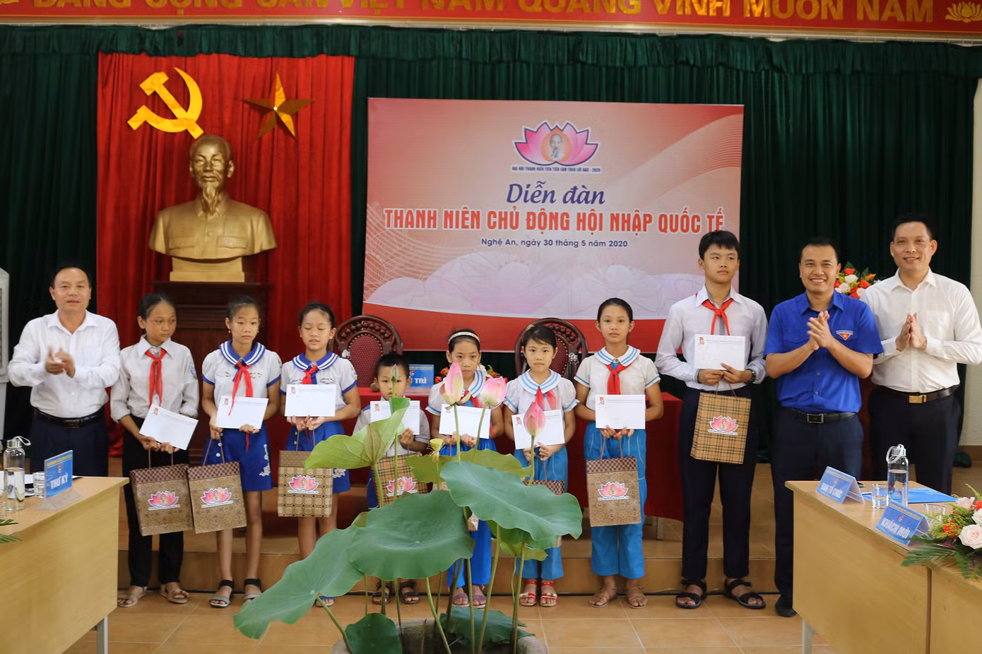 Những gương sáng thấm nhuần tư tưởng của Bác ảnh 3