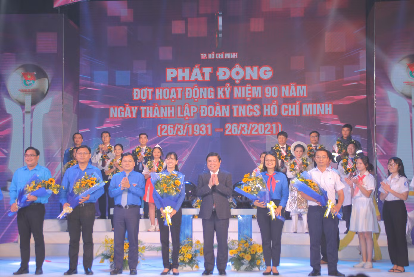 TPHCM tuyên dương 12 gương 'Công dân trẻ tiêu biểu' ảnh 19