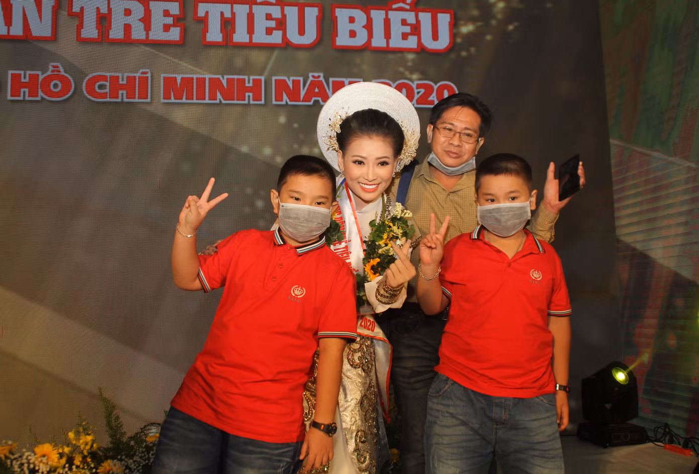 TPHCM tuyên dương 12 gương 'Công dân trẻ tiêu biểu' ảnh 16