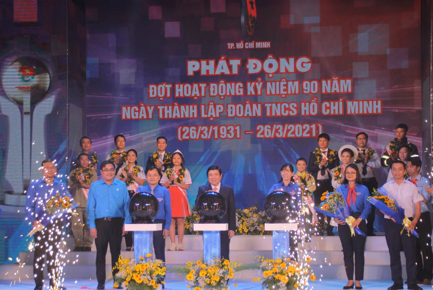 TPHCM tuyên dương 12 gương 'Công dân trẻ tiêu biểu' ảnh 22