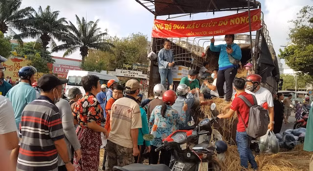 Hàng trăm nhân viên y tế hiến máu cứu người trong mùa dịch Covid-19 ảnh 7 Hàng trăm nhân viên y tế hiến máu cứu người trong mùa dịch Covid-19 ảnh 7