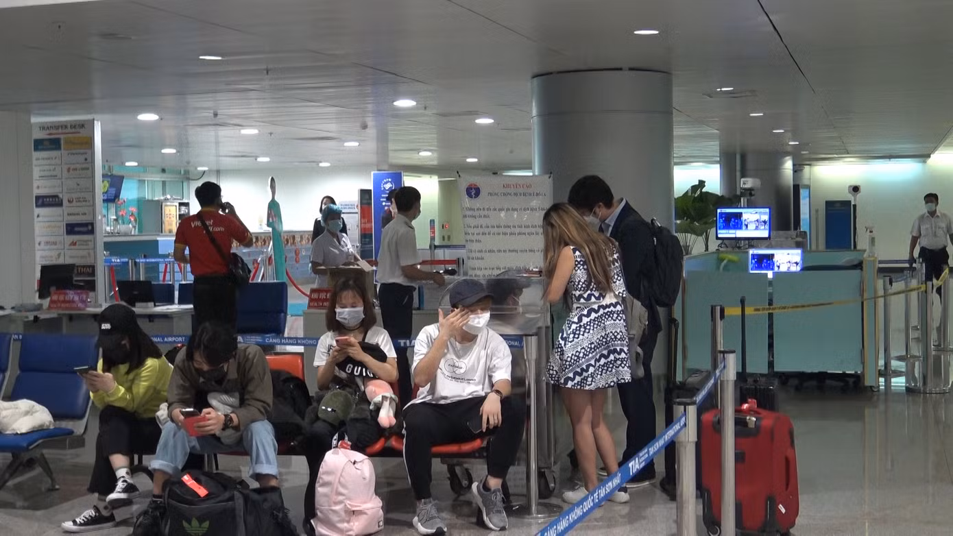 Cách ly 49 người từ vùng dịch ở Hàn Quốc về TPHCM ảnh 1