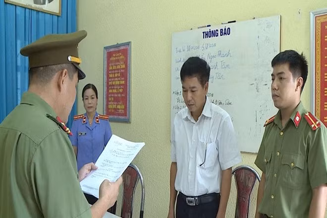 Đề Văn thi vào THPT chuyên Sư phạm Hà Nội: Nhẹ nhàng, không lắt léo ảnh 7