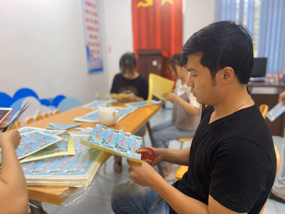Sản xuất nước rửa tay tặng các trường mầm non ảnh 12