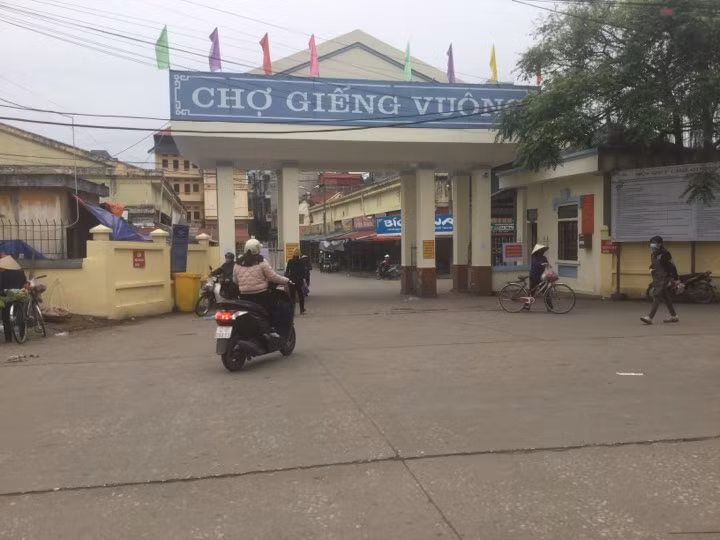 Bình lặng buổi sáng đầu tiên ‘cách ly toàn quốc’ ở Lạng Sơn ảnh 1