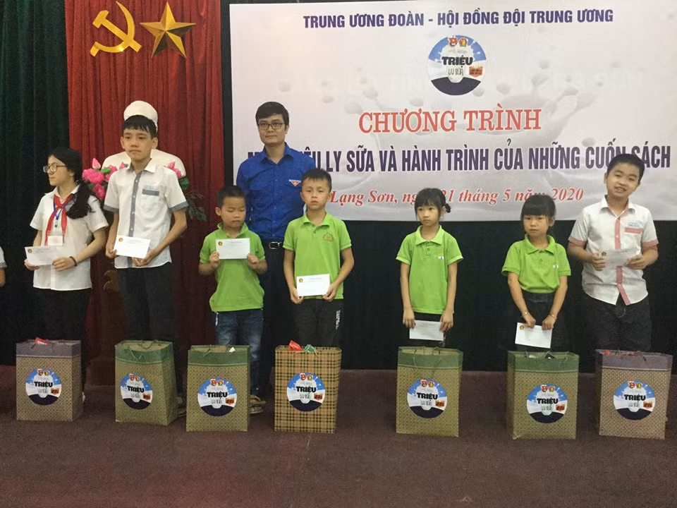Sôi nổi 'Chợ nhân đạo' ở Lạng Sơn ảnh 10