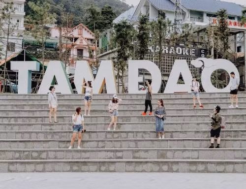 Chàng bác sĩ điển trai “Người Ấy Là Ai” đăng clip “thả thính” cùng nữ chính chuyển giới ảnh 7