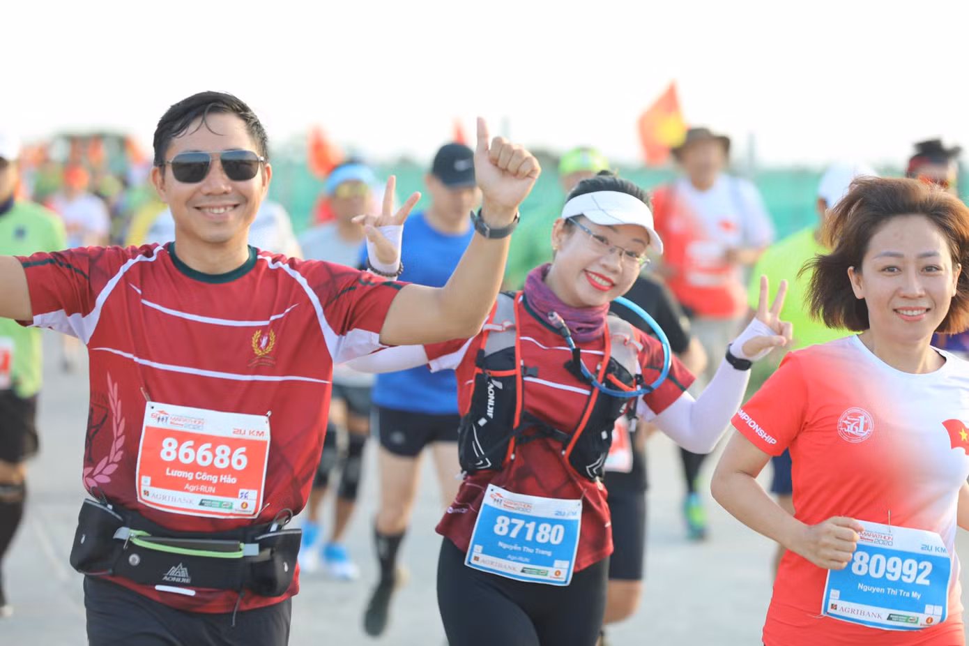 Rộn ràng bước chạy đánh thức bình minh trên đảo Lý Sơn ảnh 11
